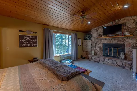 Bedroom - 36282 Rush Lake Loop #29B, Ottertail, MN 56571 photo 2 of 6