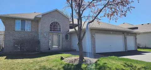 9509 Dogwood Ave N, Brooklyn Park, MN 55443