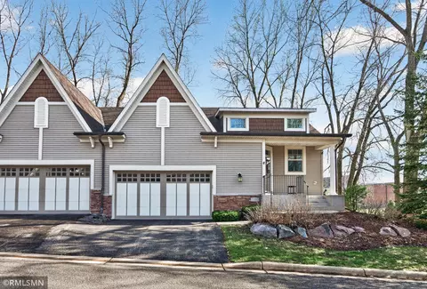 5100 Wild Marsh Dr, White Bear Lake, MN 55110