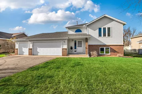 1117 3rd St N, Sartell, MN 56377