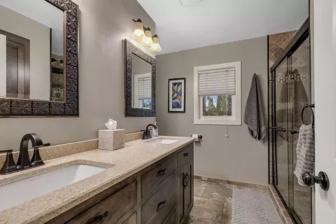Bath - 430 Caroline Ln, Cold Spring, MN 56320 photo 1 of 2