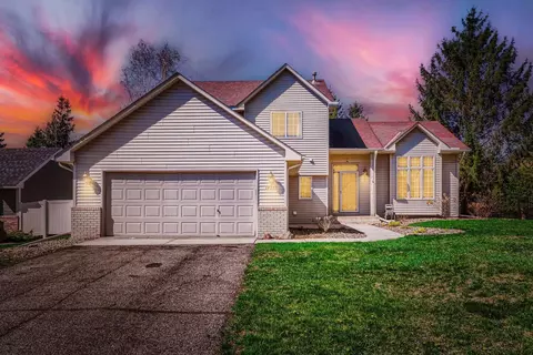 14233 Cobbler Ave, Rosemount, MN 55068