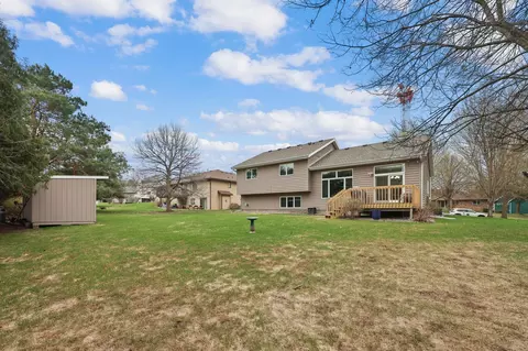 Exterior - 1909 Prairie Hill Rd, Saint Cloud, MN 56301 photo 5 of 9