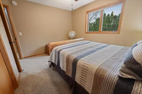 Bedroom - 1909 Prairie Hill Rd, Saint Cloud, MN 56301 photo 9 of 9