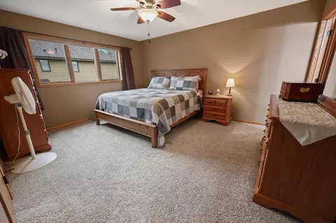 Bedroom - 1909 Prairie Hill Rd, Saint Cloud, MN 56301 photo 1 of 9
