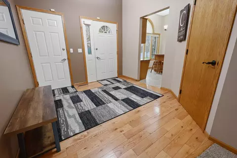 Entry Way - 1909 Prairie Hill Rd, Saint Cloud, MN 56301 photo 1 of 2