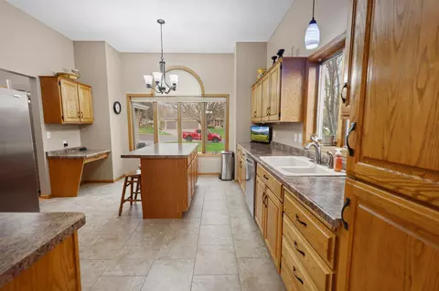 Kitchen - 1909 Prairie Hill Rd, Saint Cloud, MN 56301 photo 5 of 6