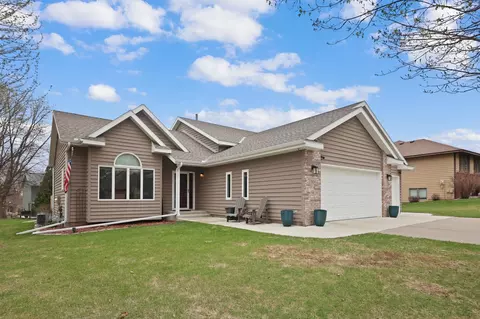 Exterior - 1909 Prairie Hill Rd, Saint Cloud, MN 56301 photo 3 of 9