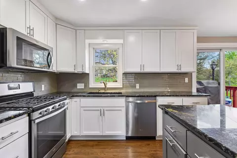 Kitchen - 8317 Beard Rd, Bloomington, MN 55431 photo 2 of 5