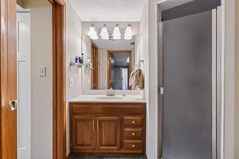Bath - 8317 Beard Rd, Bloomington, MN 55431 photo 5 of 5