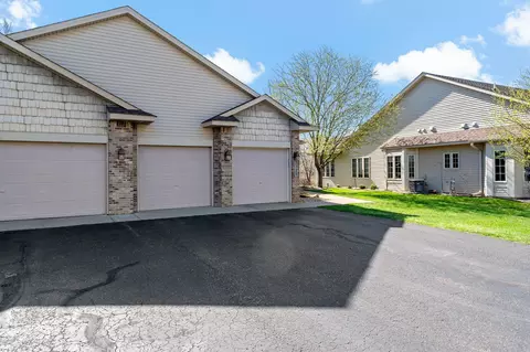Exterior - 2325 Gresham Ave N, Oakdale, MN 55128 photo 8 of 10