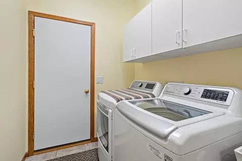 Other - 2325 Gresham Ave N, Oakdale, MN 55128 photo 1 of 4