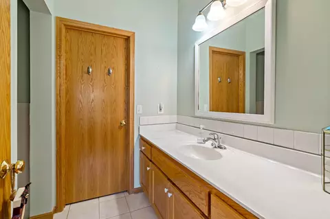 Bath - 2325 Gresham Ave N, Oakdale, MN 55128 photo 2 of 2