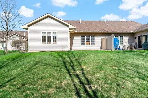 Exterior - 2325 Gresham Ave N, Oakdale, MN 55128 photo 3 of 10
