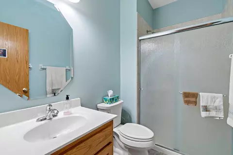 Bath - 2325 Gresham Ave N, Oakdale, MN 55128 photo 1 of 2