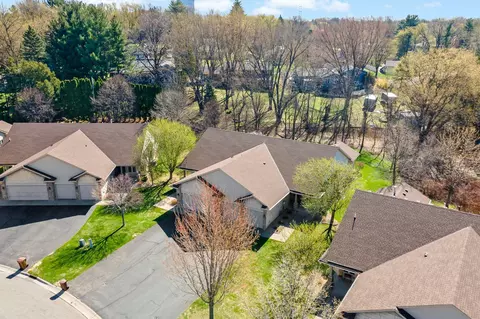 View/Area - 2325 Gresham Ave N, Oakdale, MN 55128 photo 3 of 12