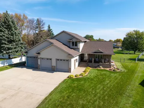 501 W 7th Ave, Osakis, MN 56360