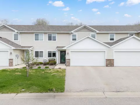 5115 61st St NW, Rochester, MN 55901
