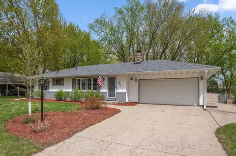 965 Redwell Ln, Apple Valley, MN 55124