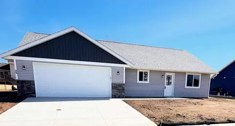 425 4th Ave SE, Saint Joseph, MN 56374