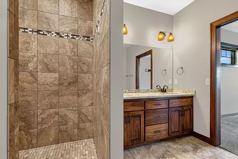 Bath - 1902 River Links Dr, Cold Spring, MN 56320 photo 2 of 4