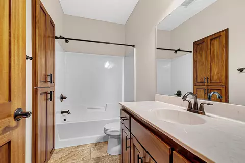 Bath - 1902 River Links Dr, Cold Spring, MN 56320 photo 3 of 4