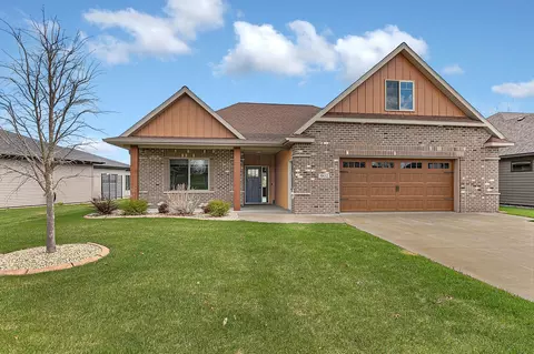 1902 River Links Dr, Cold Spring, MN 56320