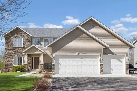 6657 E Oak Dr, Monticello, MN 55362