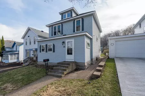 315 Center St, Mankato, MN 56001