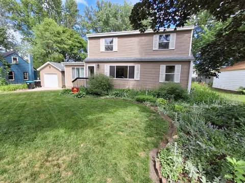 5386 Clifton Dr, Mounds View, MN 55112