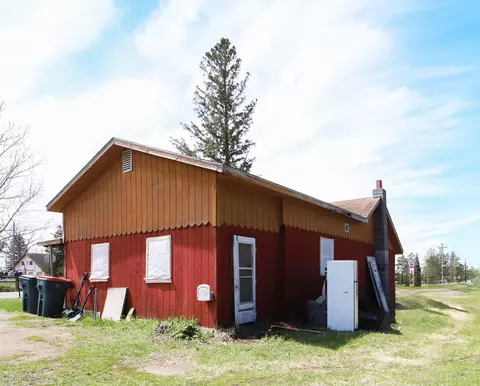 65 Eldredge St E, Motley, MN 56466