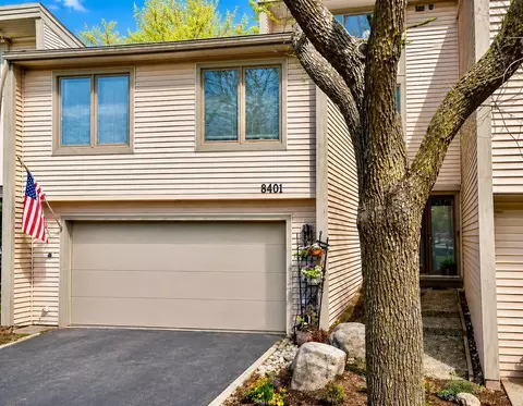 8401 137th Ct, Apple Valley, MN 55124