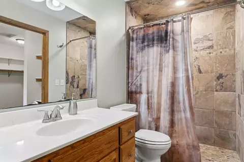 Bath - 465 8th St SW, Plainview, MN 55964 photo 1 of 2