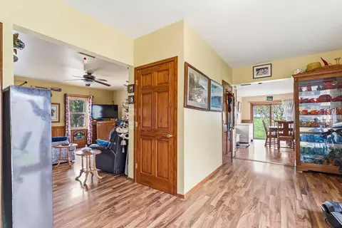 Entry Way - 63095 220th Ave, Kellogg, MN 55945 photo 2 of 3