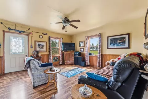 Living - 63095 220th Ave, Kellogg, MN 55945 photo 1 of 1