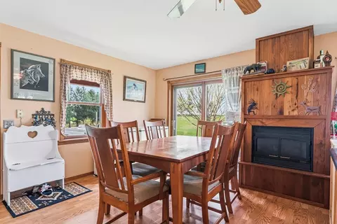 Dining - 63095 220th Ave, Kellogg, MN 55945 photo 1 of 1