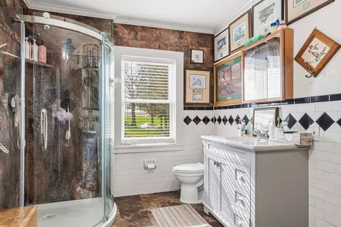 Bath - 63095 220th Ave, Kellogg, MN 55945 photo 2 of 2