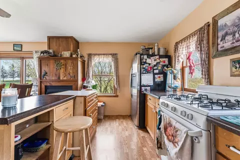 Kitchen - 63095 220th Ave, Kellogg, MN 55945 photo 1 of 4