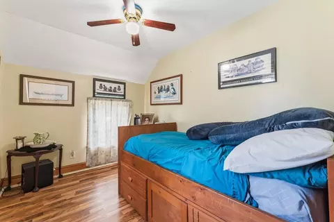 Bedroom - 63095 220th Ave, Kellogg, MN 55945 photo 1 of 2