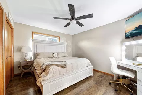 Bedroom - 2505 30th St NW, Faribault, MN 55021 photo 5 of 8