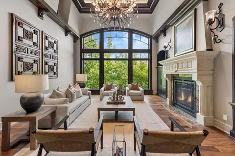 18083 Bearpath Trl, Eden Prairie, MN 55347