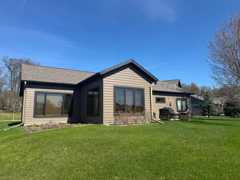 Exterior - 2122 37th St S, Saint Cloud, MN 56301 photo 3 of 14