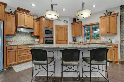 Kitchen - 2122 37th St S, Saint Cloud, MN 56301 photo 2 of 9