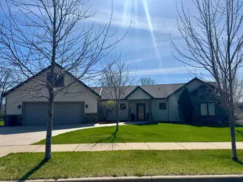 2122 37th St S, Saint Cloud, MN 56301