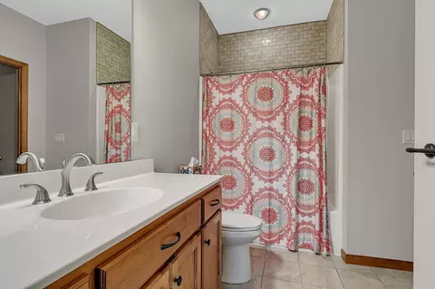 Bath - 2122 37th St S, Saint Cloud, MN 56301 photo 1 of 6
