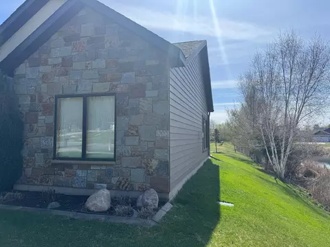 Exterior - 2122 37th St S, Saint Cloud, MN 56301 photo 8 of 14