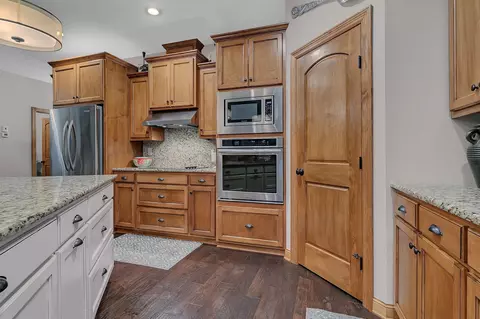 Kitchen - 2122 37th St S, Saint Cloud, MN 56301 photo 7 of 9