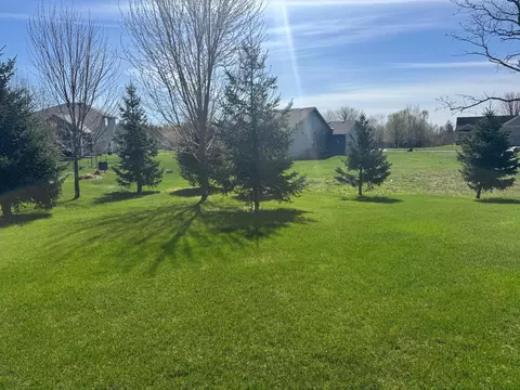 Exterior - 2122 37th St S, Saint Cloud, MN 56301 photo 14 of 14