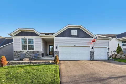 2800 Isabelle Dr, Victoria, MN 55386