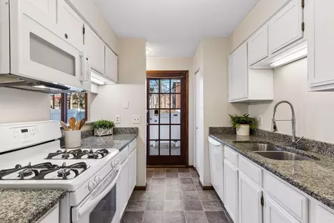 Kitchen - 2122 22nd St E, Minneapolis, MN 55404 photo 1 of 5
